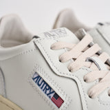 Sneakers uomo Medalist low bianca e tortora AULM LL27 AUTRY 