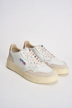 Sneakers uomo Medalist Low in suede beige e caramello AULM LS16 AUTRY 