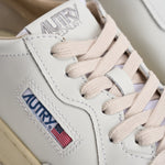 Sneakers uomo Medalist Low in suede beige e caramello AULM LS16 AUTRY 