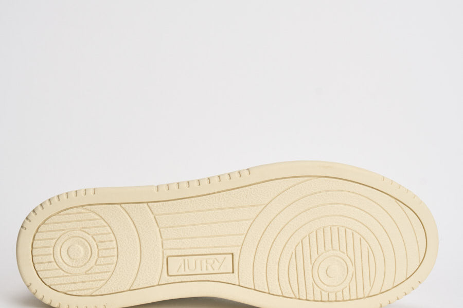 Sneakers uomo Medalist Low in suede beige e caramello AULM LS16 AUTRY 