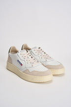Sneakers uomo Medalist low in suede beige e verde AULM LS17 AUTRY 