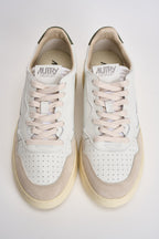 Sneakers uomo Medalist low in suede beige e verde AULM LS17 AUTRY 