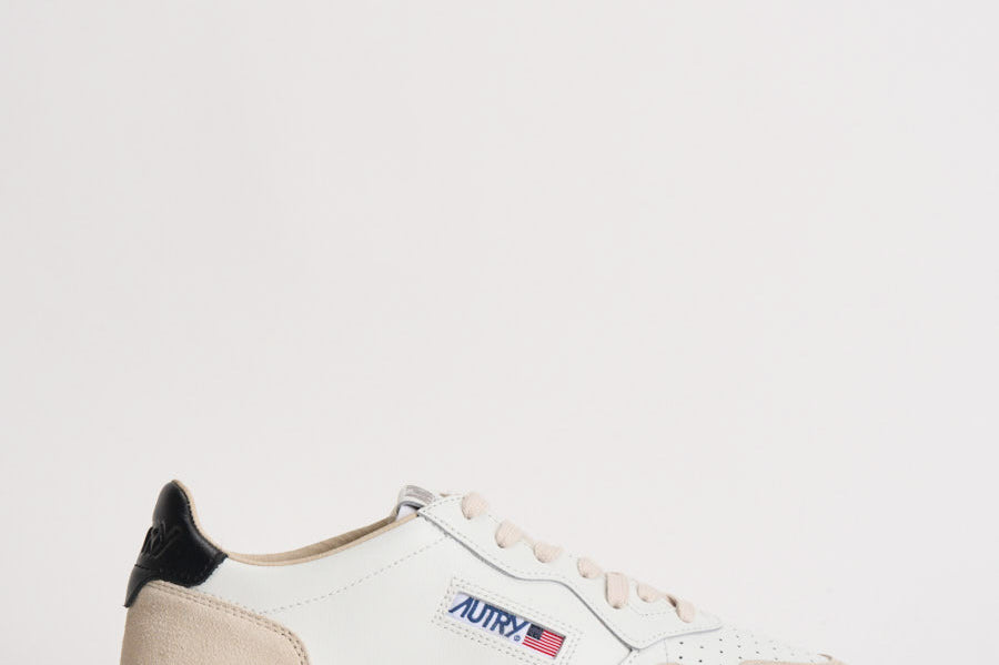 Sneakers uomo Medalist low beige e nera AULM LS21 AUTRY 