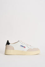 Sneakers uomo Medalist low beige e nera AULM LS21 AUTRY 