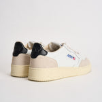 Sneakers uomo Medalist low beige e nera AULM LS21 AUTRY 