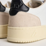 Sneakers uomo Medalist low beige e nera AULM LS21 AUTRY 