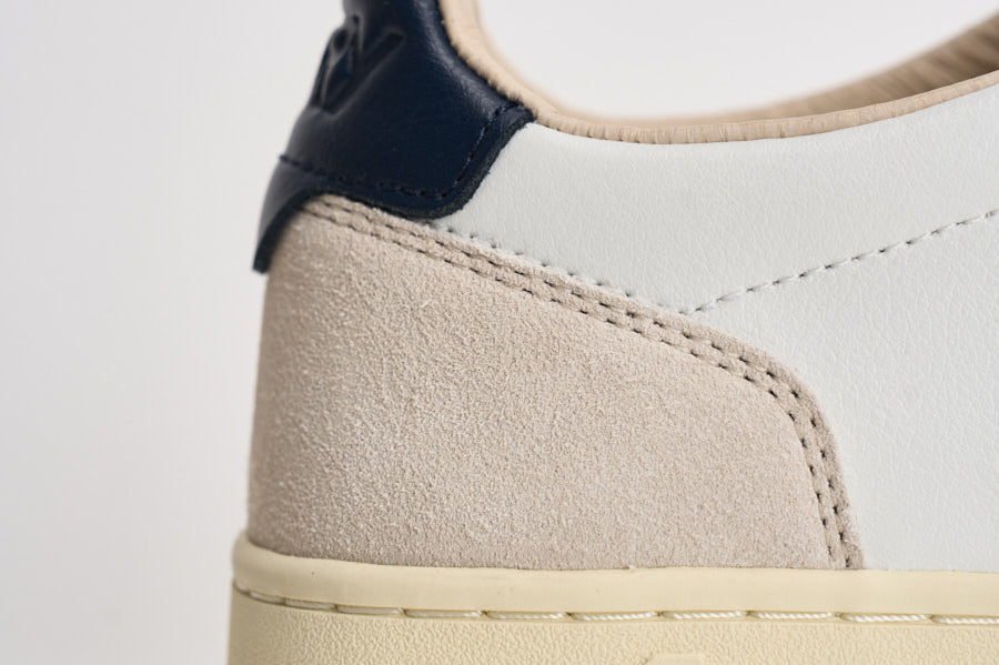 Sneakers uomo Medalist Low in pelle e suede blu AULM LS28 AUTRY 