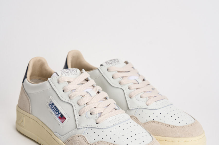 Sneakers uomo Medalist Low in pelle e suede blu AULM LS28 AUTRY 