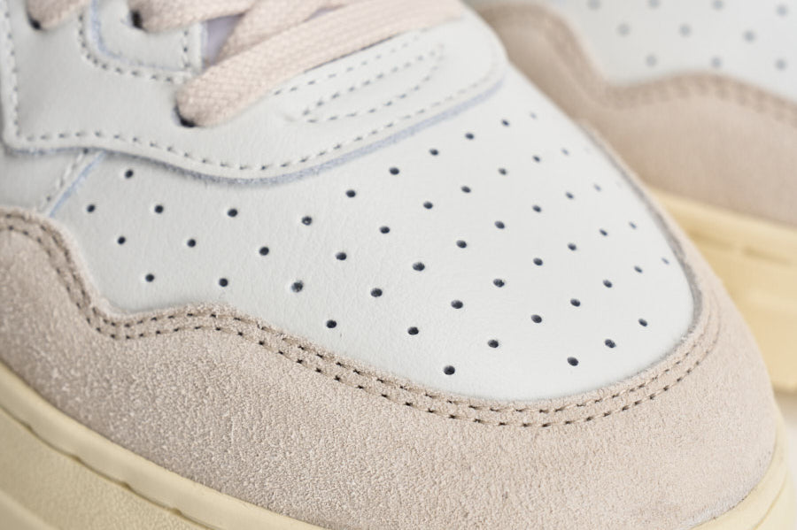 Sneakers uomo Medalist Low in pelle e suede blu AULM LS28 AUTRY 