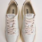 Sneakers uomo Medalist Low in pelle e suede blu AULM LS28 AUTRY 