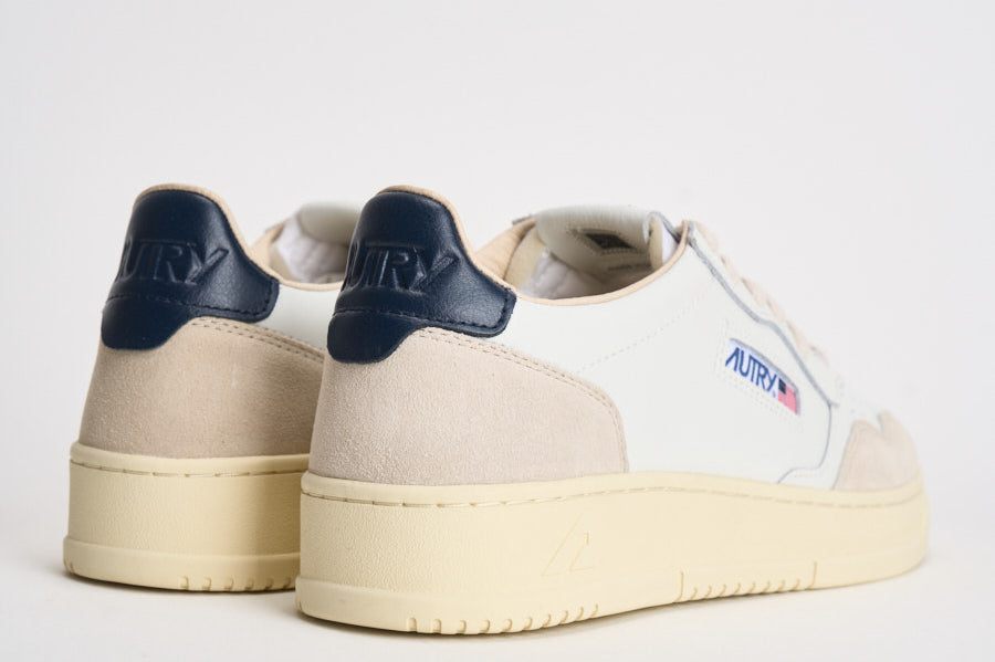 Sneakers uomo Medalist Low in pelle e suede blu AULM LS28 AUTRY 