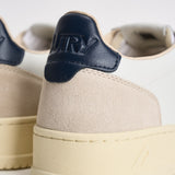 Sneakers uomo Medalist Low in pelle e suede blu AULM LS28 AUTRY 