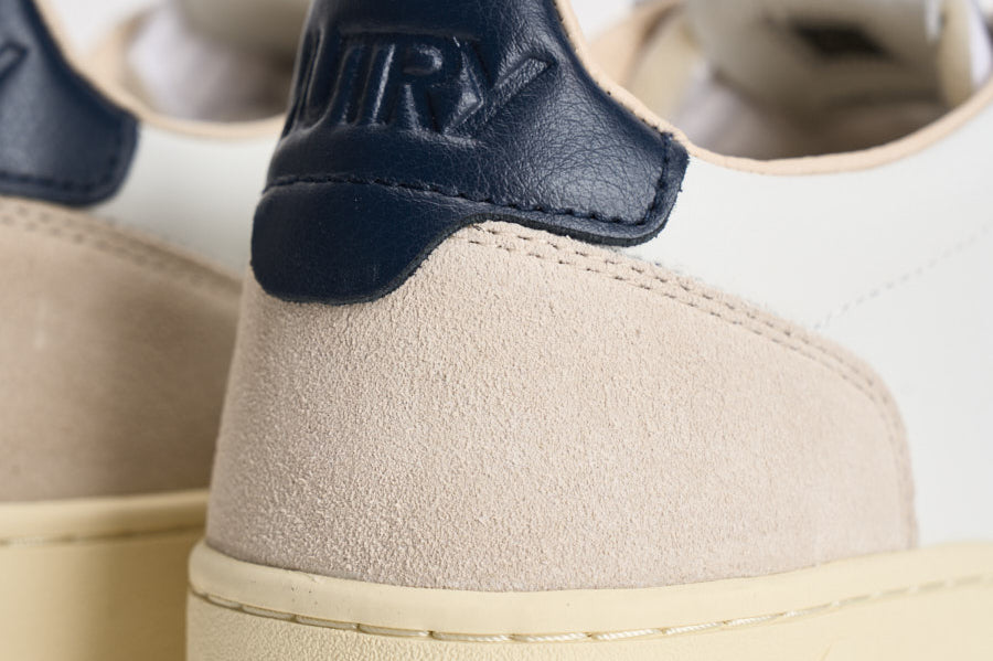 Sneakers uomo Medalist Low in pelle e suede blu AULM LS28 AUTRY 