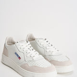 Sneakers uomo Medialist Low in pelle bianca e beige AULM LS30 AUTRY 