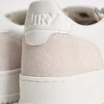 Sneakers uomo Medialist Low in pelle bianca e beige AULM LS30 AUTRY 