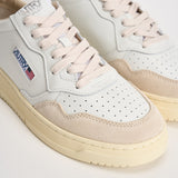 Sneakers uomo Medalist Low in suede bianca e panna AULM LS33 AUTRY 