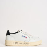 Sneakers uomo Medalist Low con scritta nera AULM ML02 AUTRY 