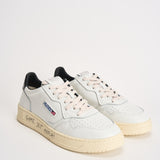 Sneakers uomo Medalist Low con scritta nera AULM ML02 AUTRY 