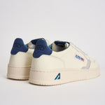 Sneakers uomo Medalist Low panna e blu AULM NE20 AUTRY 