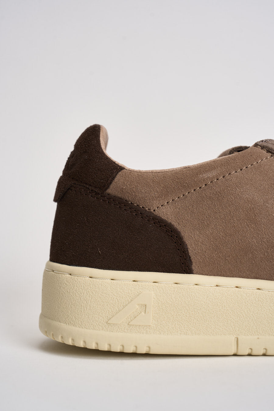 Sneakers uomo Medalist Low in suede marrone AULM TS41 AUTRY 