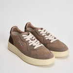 Sneakers uomo Medalist Low in suede marrone AULM TS41 AUTRY 