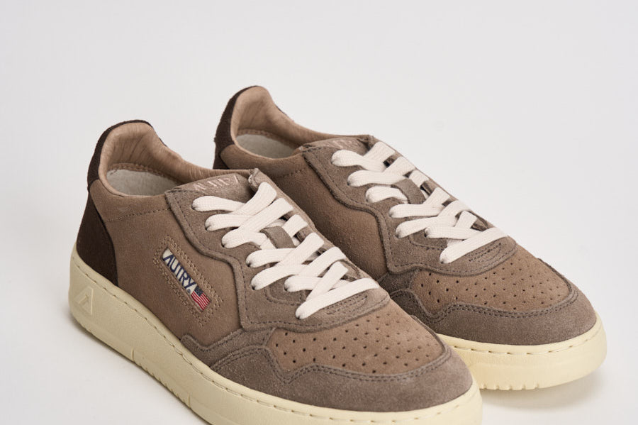 Sneakers uomo Medalist Low in suede marrone AULM TS41 AUTRY 