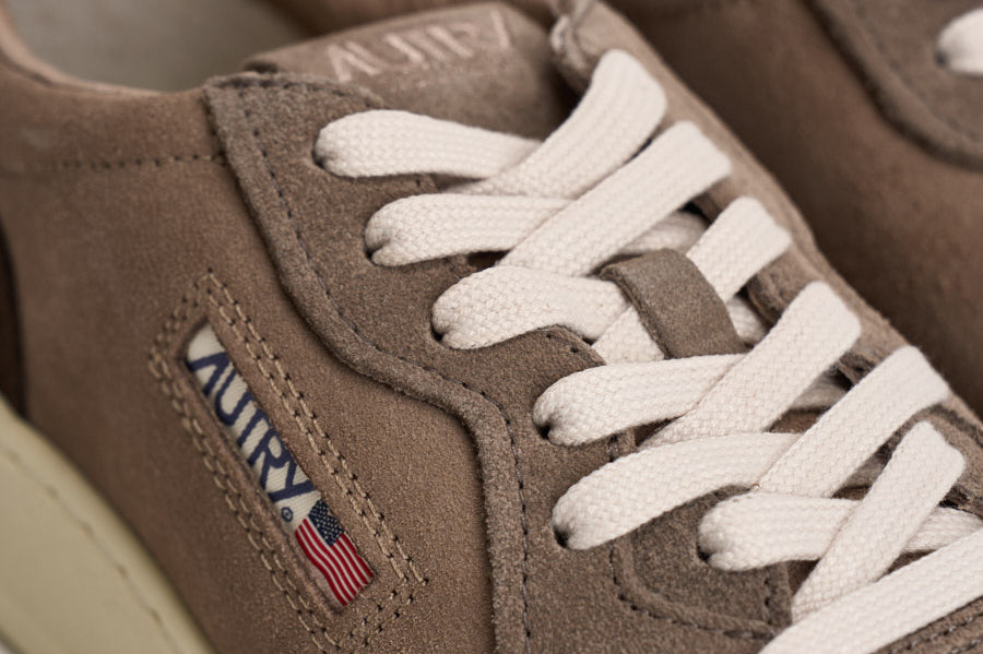 Sneakers uomo Medalist Low in suede marrone AULM TS41 AUTRY 