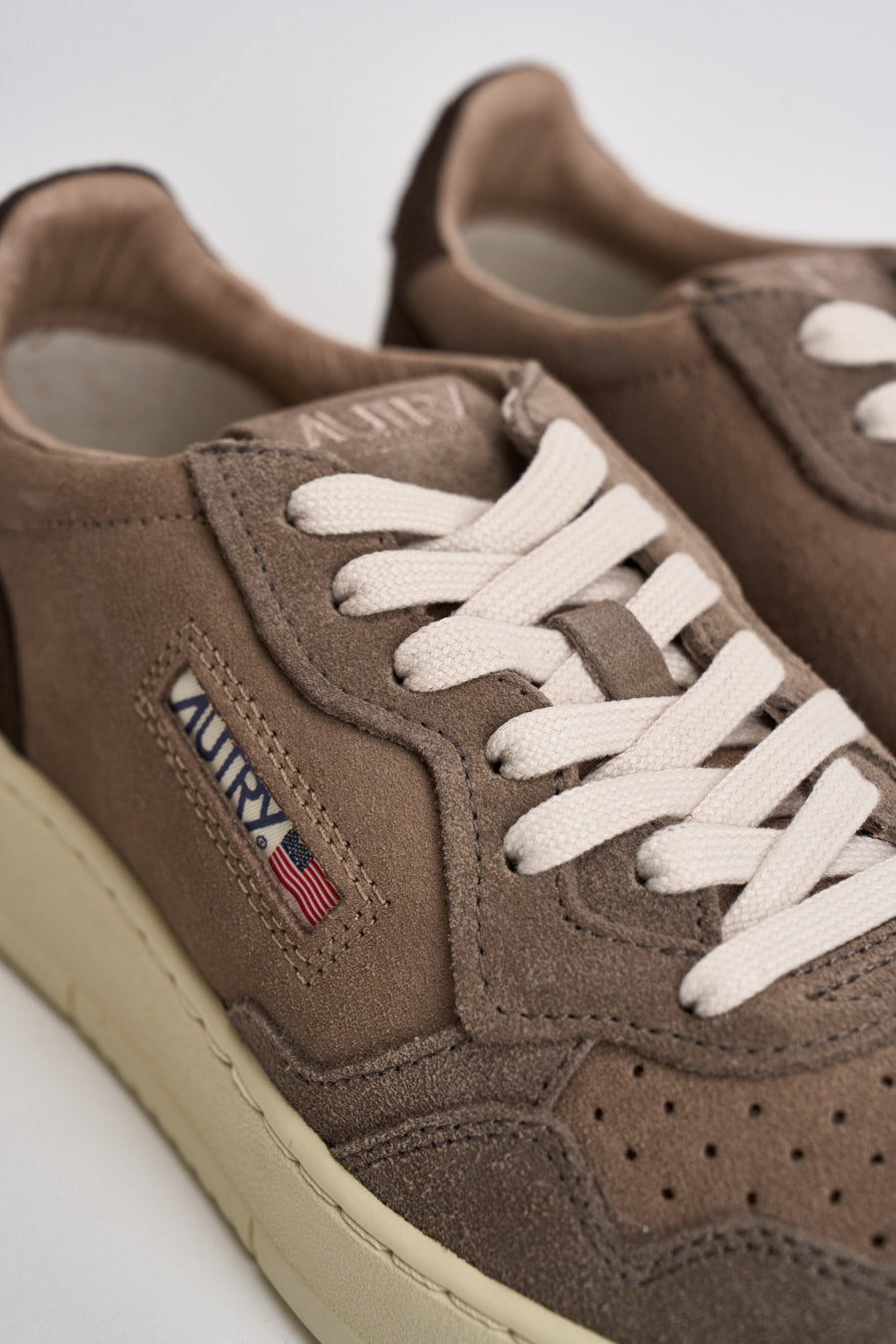 Sneakers uomo Medalist Low in suede marrone AULM TS41 AUTRY 