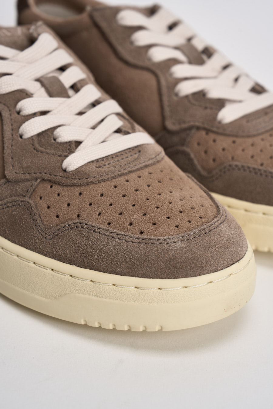 Sneakers uomo Medalist Low in suede marrone AULM TS41 AUTRY 