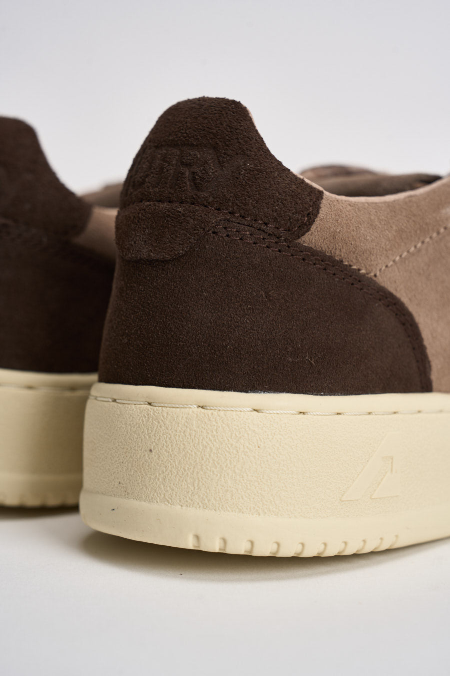 Sneakers uomo Medalist Low in suede marrone AULM TS41 AUTRY 