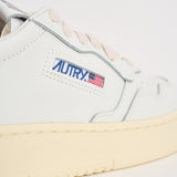 Sneakers donna Medalist Low bianca e oro AULW LL06 AUTRY 