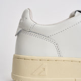 Sneakers donna Medalist Low bianca AULW LL15 AUTRY 