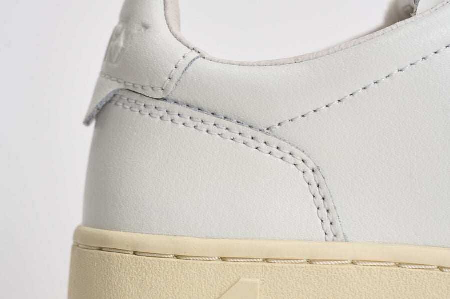 Sneakers donna Medalist Low bianca AULW LL15 AUTRY 