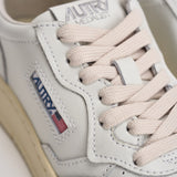 Sneakers donna Medalist Low bianca AULW LL15 AUTRY 