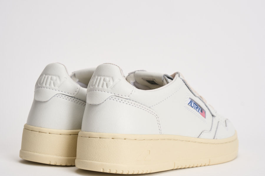 Sneakers donna Medalist Low bianca AULW LL15 AUTRY 