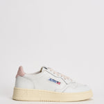 Sneakers Medalist Low donna bianca e rosa AULW LL16 AUTRY 