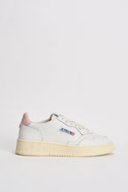 Sneakers Medalist Low donna bianca e rosa AULW LL16 AUTRY 