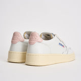 Sneakers Medalist Low donna bianca e rosa AULW LL16 AUTRY 