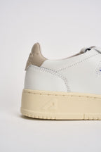 Sneakers Medalist donna bianca e sabbia AULW LL27 AUTRY 