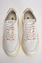Sneakers Medalist donna bianca e sabbia AULW LL27 AUTRY 