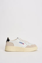 Sneakers donna medalist low in suede e nera AULW LS21 AUTRY 