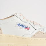 Sneakers donna Medalist Low in suede bianca e panna AULW LS33 AUTRY 