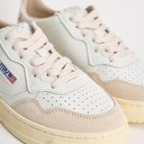 Sneakers donna Medalist Low in suede bianca e panna AULW LS33 AUTRY 