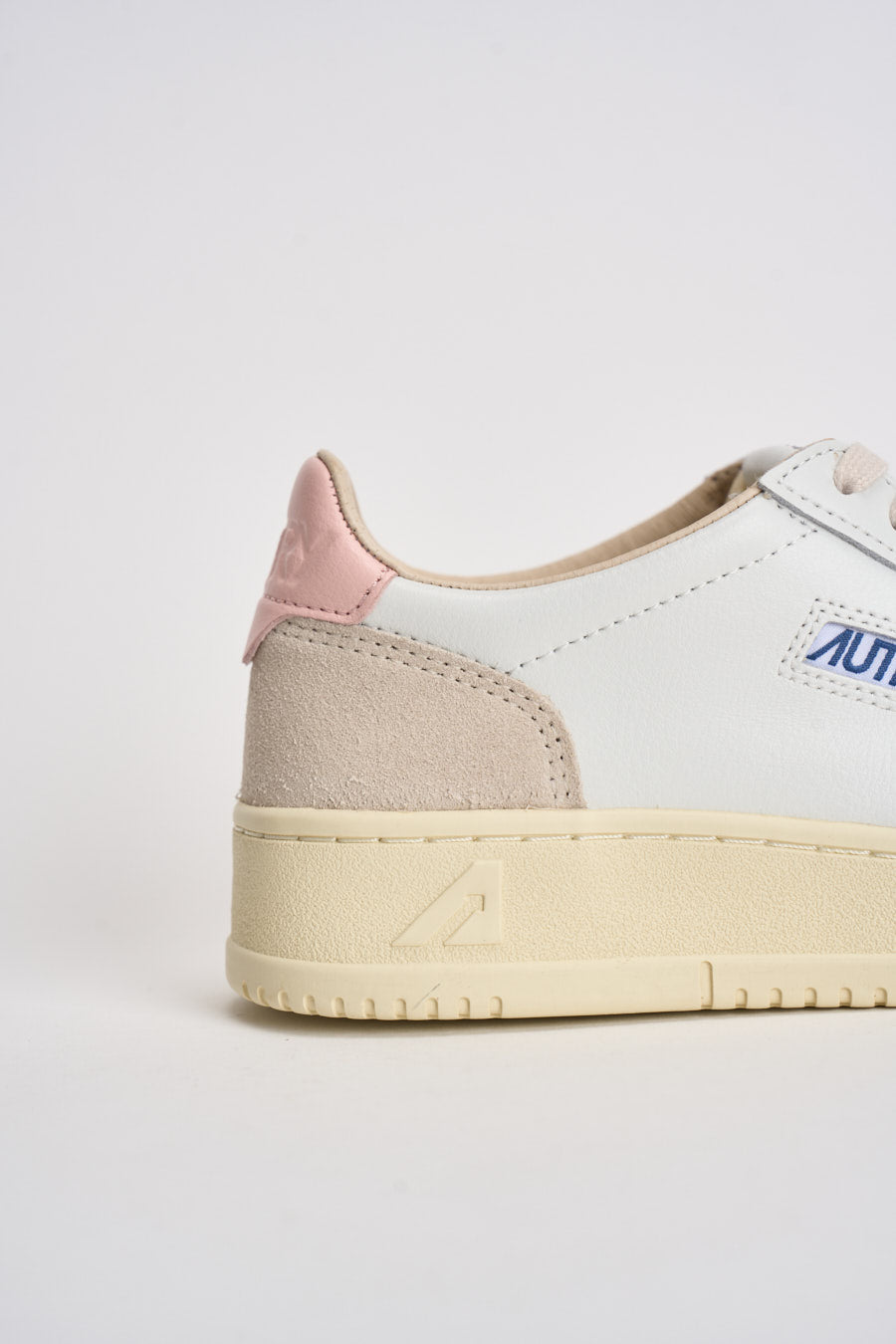 Sneakers donna medalist low in suede e rosa AULW LS37 AUTRY 