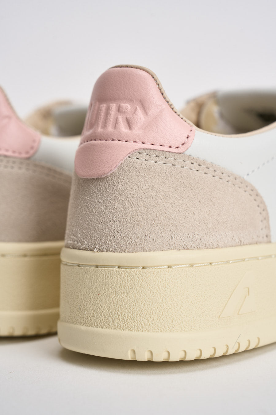 Sneakers donna medalist low in suede e rosa AULW LS37 AUTRY 