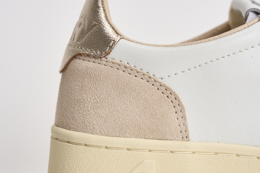 Sneakers donna Medalist low in suede e oro AULW LS75 AUTRY 