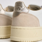 Sneakers donna Medalist low in suede e oro AULW LS75 AUTRY 