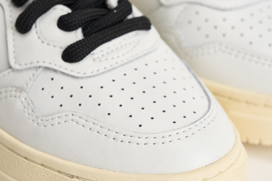 Sneakers donna Medalist Low bianca e animalier AULW OC02 AUTRY 