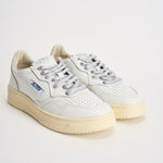 Sneakers donna Medalist bianca e cipria AULW SW03 AUTRY 