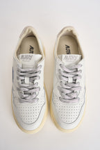 Sneakers donna Medalist bianca e cipria AULW SW03 AUTRY 